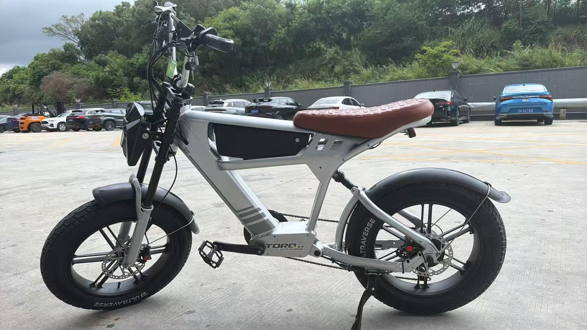 Ultraverse Torq X4 Fat Tire E-Bike - Silver